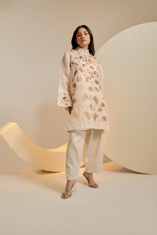 Off white cigarette pants