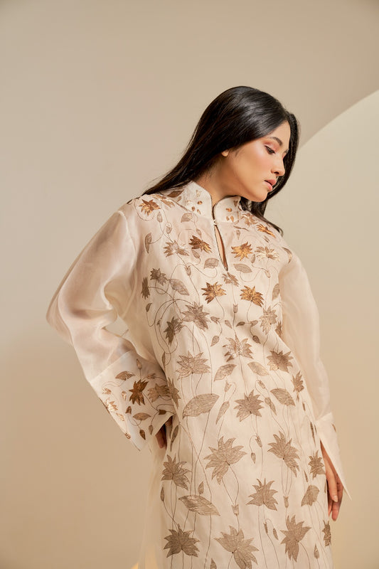 Off white pure organza kurta with pure tissue applique embroidery