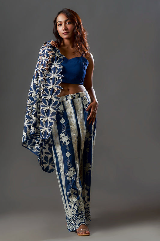 Thread Embroidery on pants