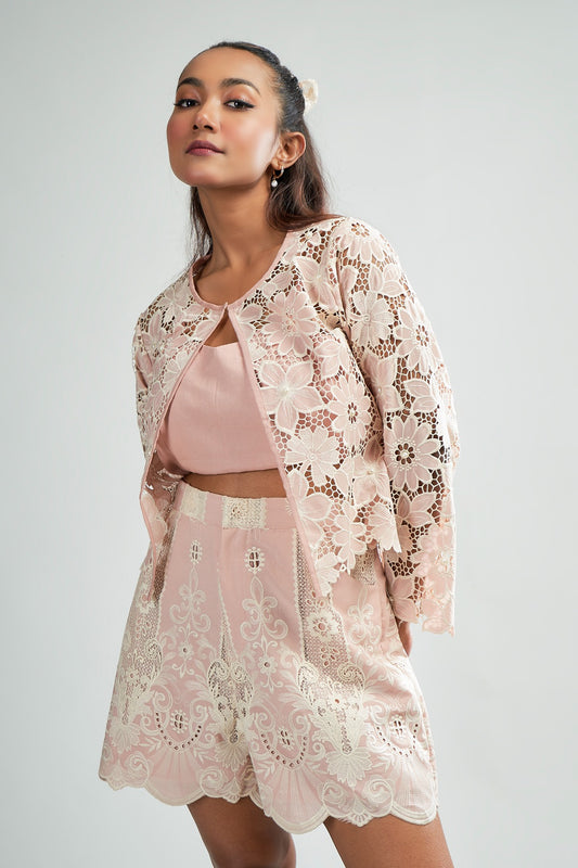 Pink thread embroidered shorts